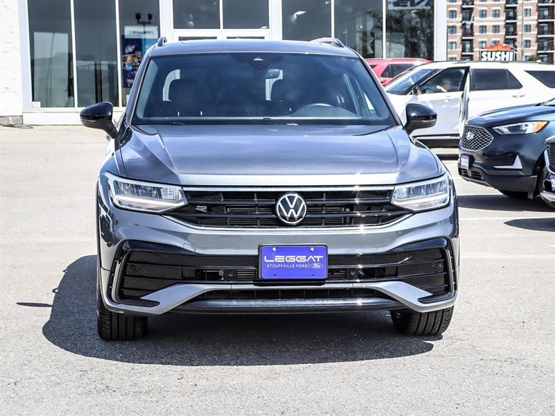 2023 Volkswagen Tiguan Comfortline R-Line Black Edition 4MOTION