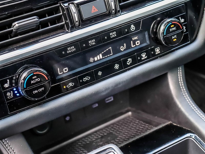 2022 Nissan Pathfinder Platinum 4WD