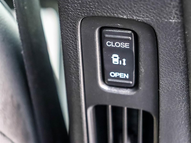 2025 Honda Odyssey Black Edition Auto