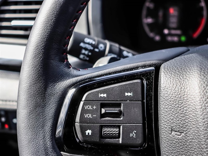 2025 Honda Odyssey Black Edition Auto