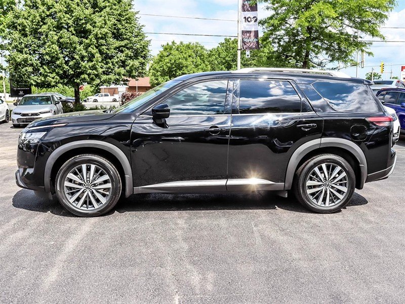 2022 Nissan Pathfinder Platinum 4WD