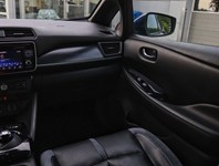 2018 Nissan LEAF SL Hatchback