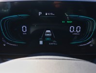 2024 Kia Niro PHEV 1000KM/TANK/BEST IN CLASS CARGO/OFF-LEASE
