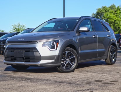 2024 Kia Niro PHEV 1000KM/TANK/BEST IN CLASS CARGO/OFF-LEASE