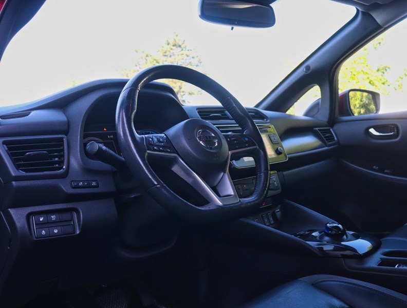 2018 Nissan LEAF SL Hatchback