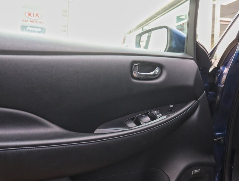 2018 Nissan LEAF SL Hatchback