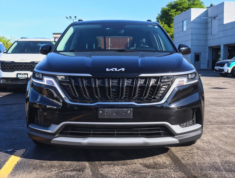 2023 Kia Carnival LX+ FWD