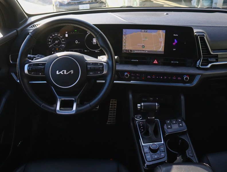 2023 Kia Sportage X-Line Limited AWD w/Black Interior