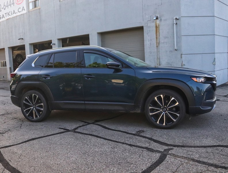2023 Mazda CX-50 GT w/Turbo AWD/PANO ROOF/COOLING SEATS/NAVI/6.99%