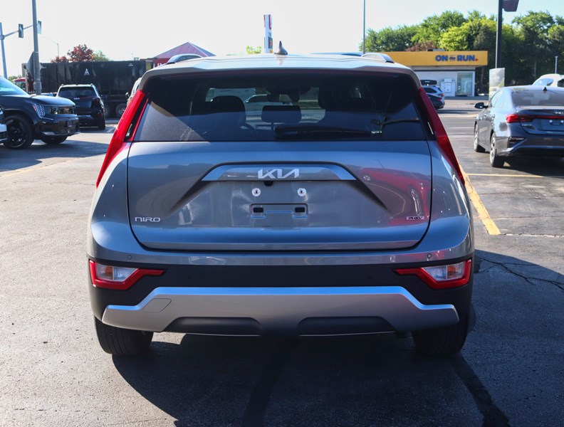 2024 Kia Niro PHEV 1000KM/TANK/BEST IN CLASS CARGO/OFF-LEASE