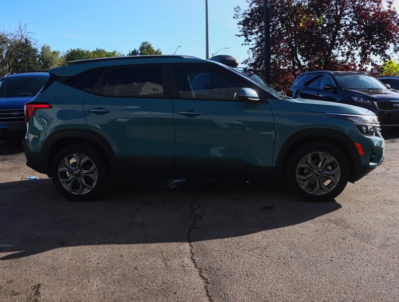 2025 Kia Seltos LX FWD