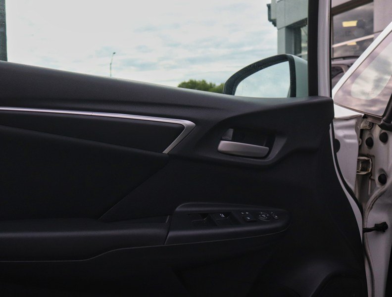 2016 Honda Fit 5dr HB CVT LX