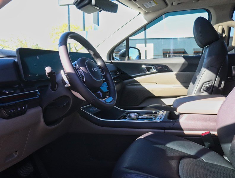 2025 Kia Carnival HEV SX+ HEV/CAPTAINS CHAIR/1000KM/TANK