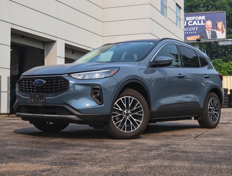 2023 Ford Escape PHEV FWD