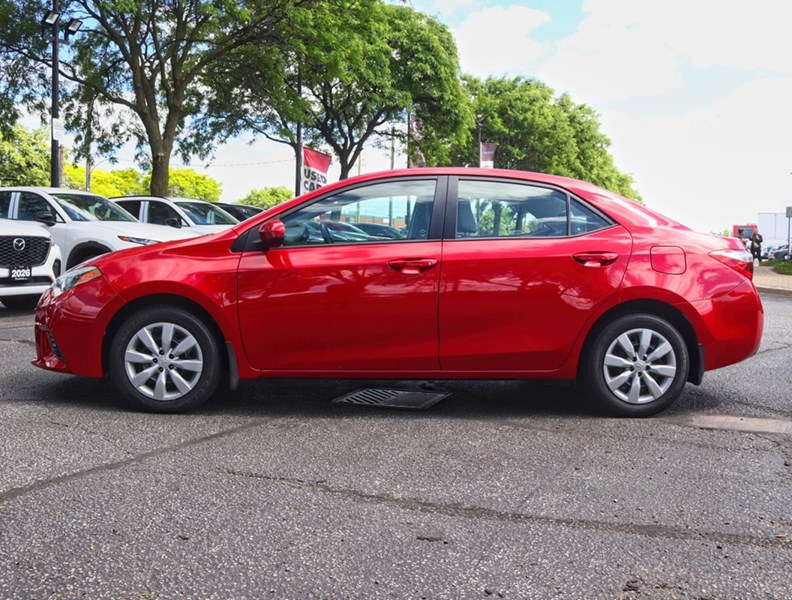 2015 Toyota Corolla 4dr Sdn CVT LE