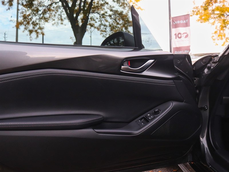 2023 Mazda MX-5 GS