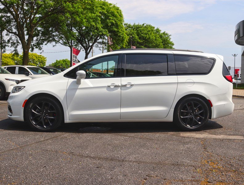 2022 Chrysler Pacifica Limited