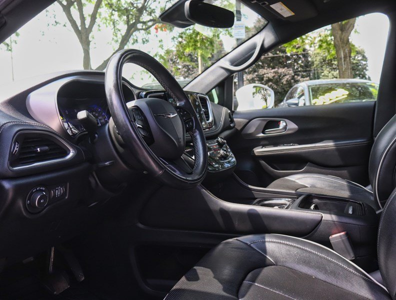 2022 Chrysler Pacifica Limited