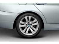 2006 BMW 3 Series 4dr Sdn RWD 325i Exterior Shot 5