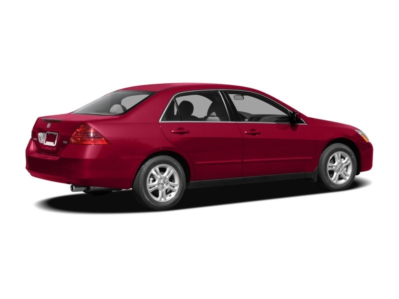 2007 Honda Accord 4dr I4 AT SE Exterior Shot 2