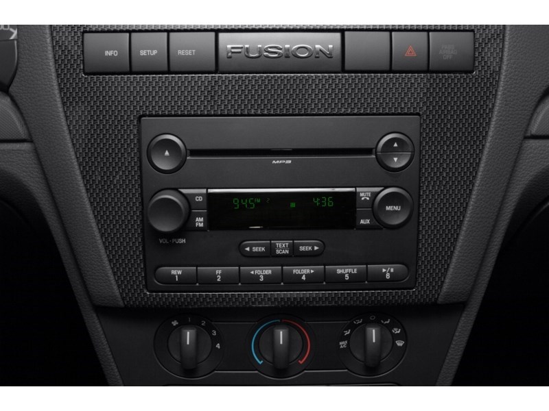 2008 Ford Fusion 4dr Sdn V6 SEL FWD Interior Shot 2