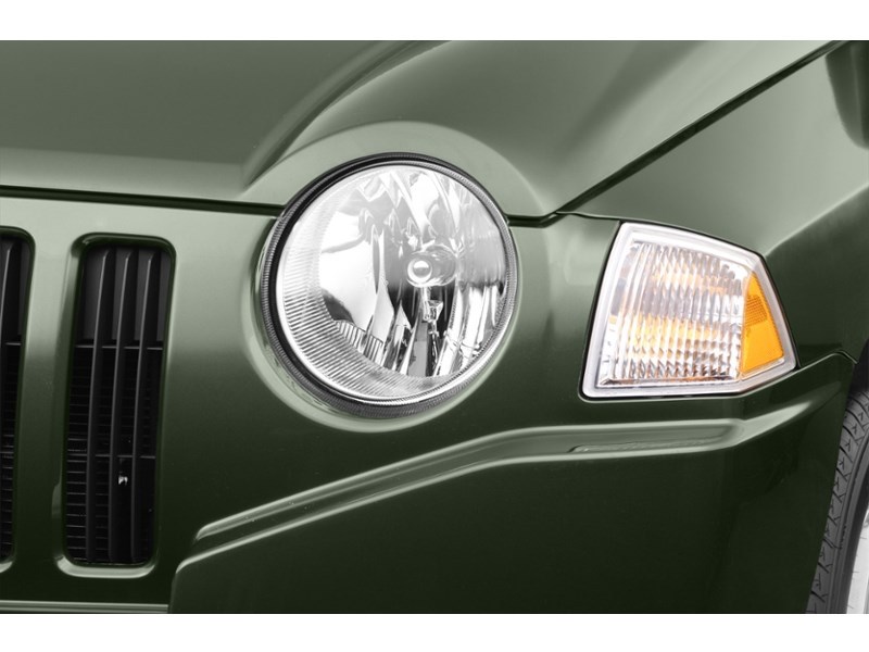 2008 Jeep Compass 4WD 4dr Sport Exterior Shot 9
