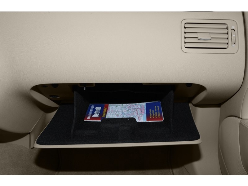 2009 Buick Lucerne 4dr Sdn CXL Interior Shot 4