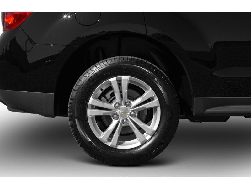 2010 Chevrolet Equinox FWD 4dr 1LT Exterior Shot 5