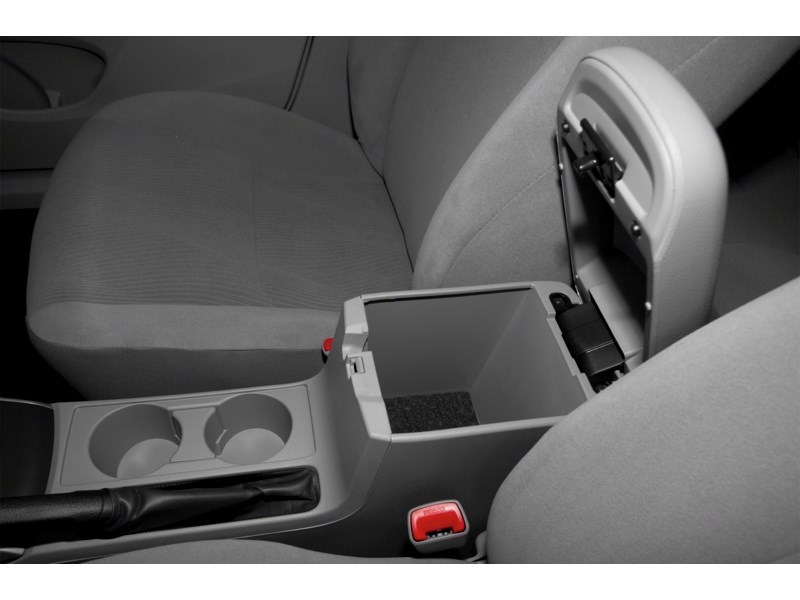2011 Toyota Corolla 4dr Sdn Man CE Exterior Shot 10