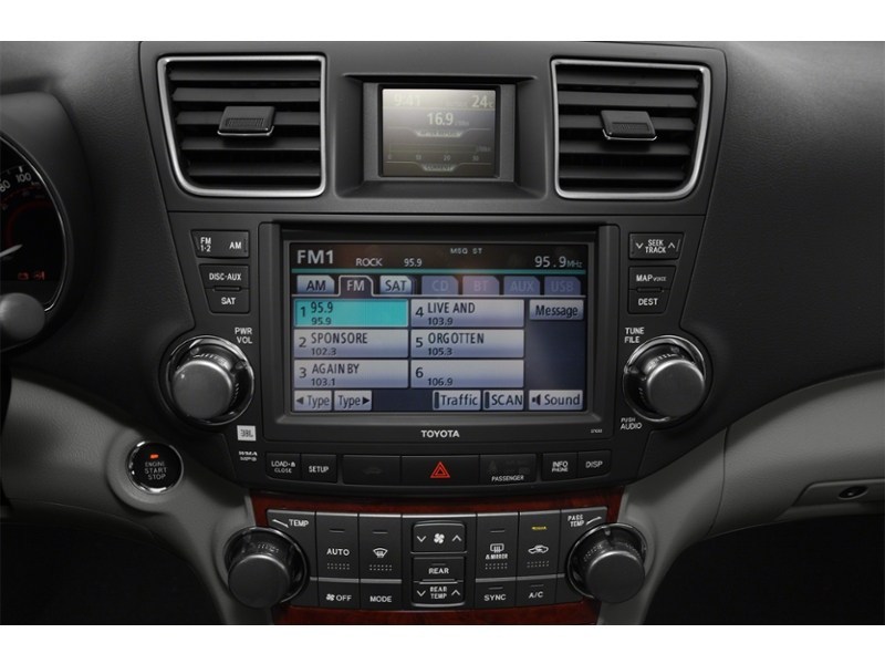 2011 Toyota Highlander 4WD 4dr Interior Shot 2