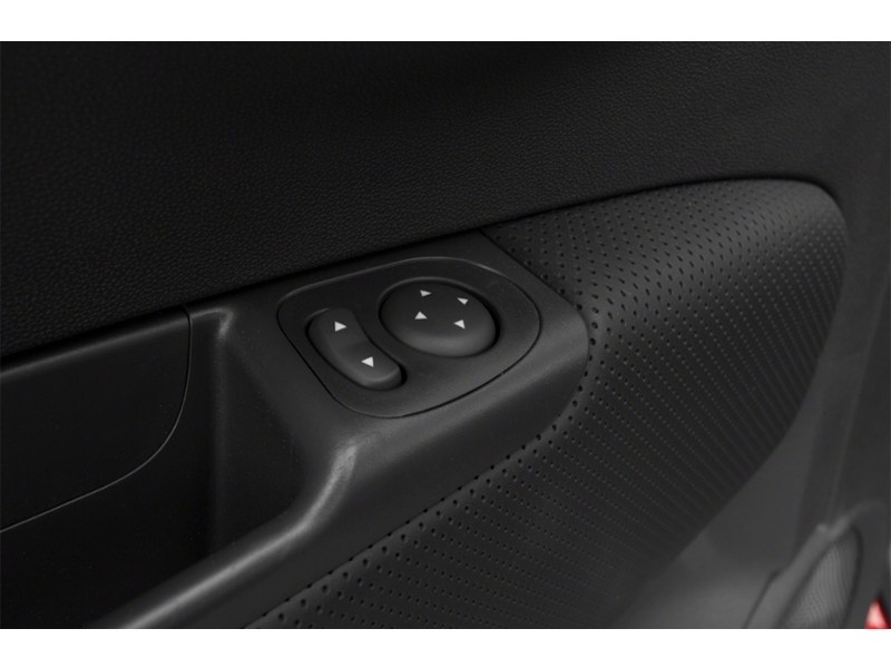 2015 FIAT 500 2dr HB Pop Exterior Shot 14