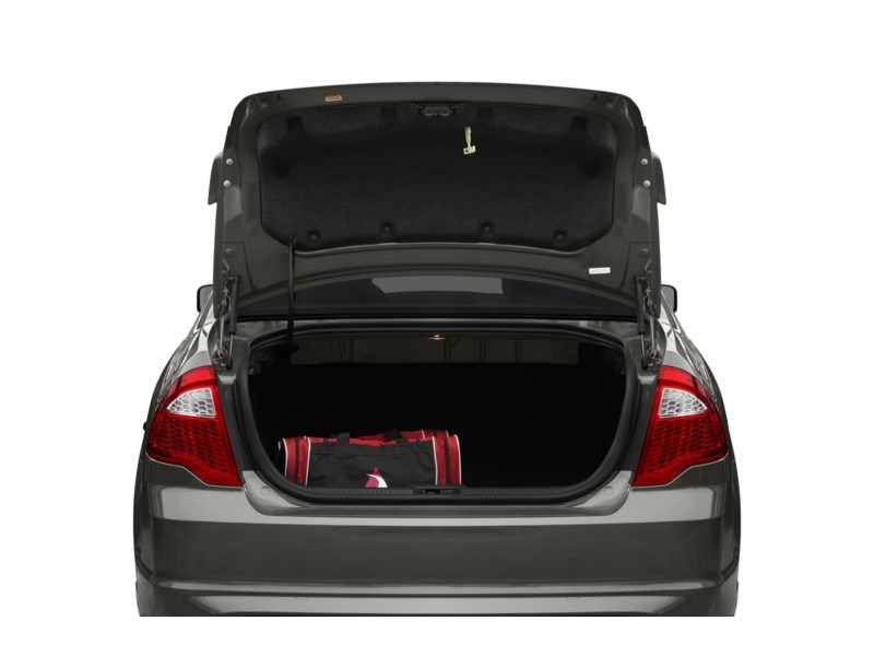 2012 Ford Fusion 4dr Sdn SE FWD Exterior Shot 4