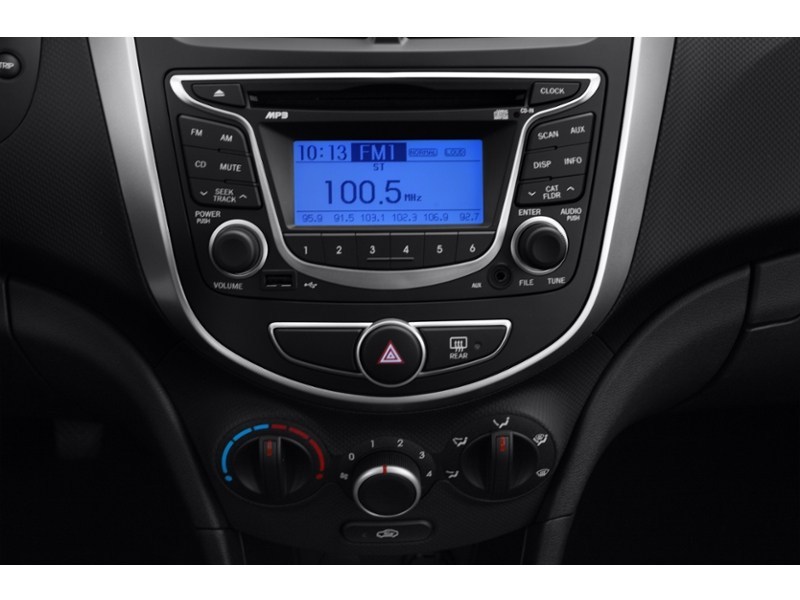 2012 Hyundai Accent 5dr HB Auto GL Interior Shot 2