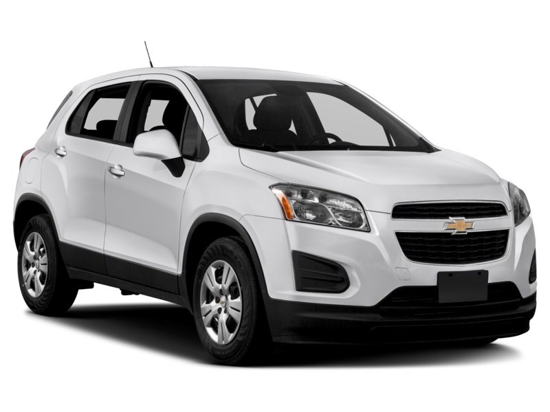 2016 Chevrolet Trax FWD 4dr LS Exterior Shot 9