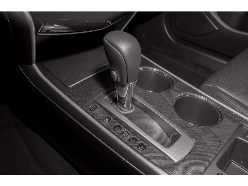 2013 Nissan Altima 4dr Sdn I4 CVT 2.5 SL Exterior Shot 9