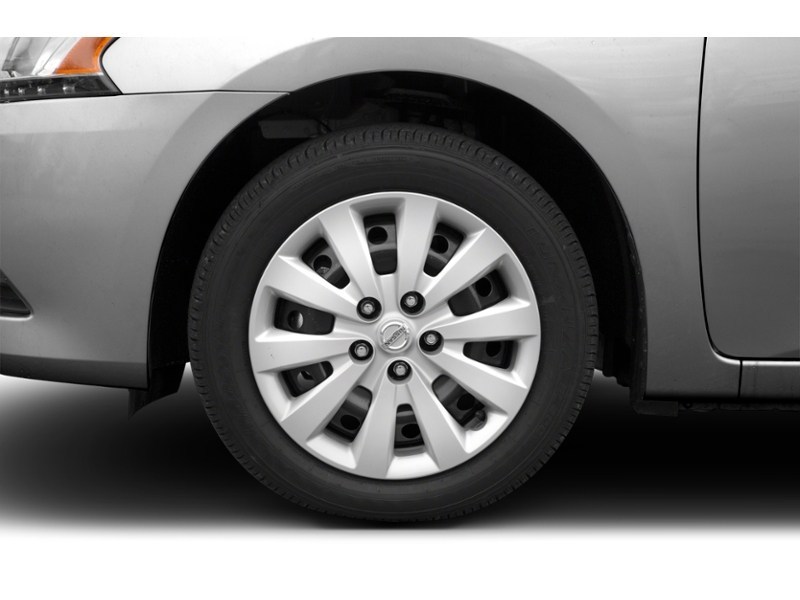 2013 Nissan Sentra 4dr Sdn Man S Exterior Shot 5