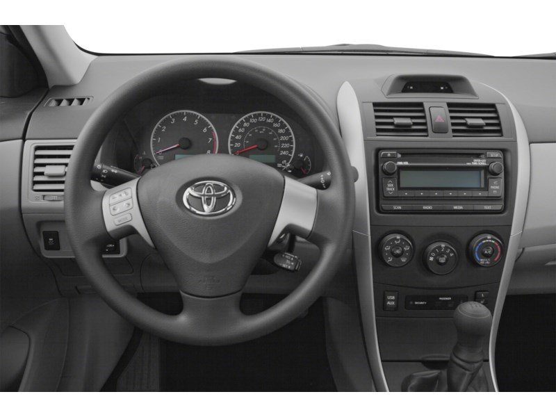 2013 Toyota Corolla 4dr Sdn Auto LE Interior Shot 3