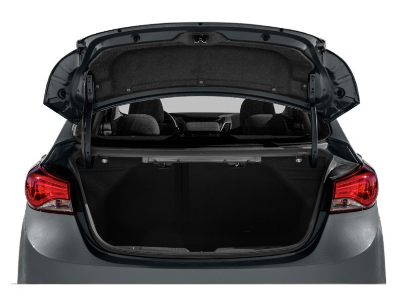 2014 Hyundai Elantra 4dr Sdn Auto Limited Exterior Shot 4