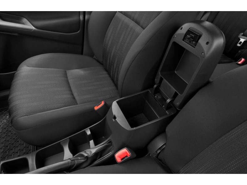2014 Toyota Matrix 4dr Wgn Man FWD Interior Shot 8