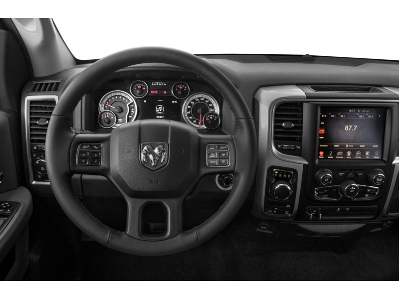 2019 RAM 1500 Classic SLT 4x4 Crew Cab 5'7