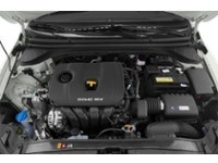 2017 Hyundai Elantra 4dr Sdn Auto LE Exterior Shot 3