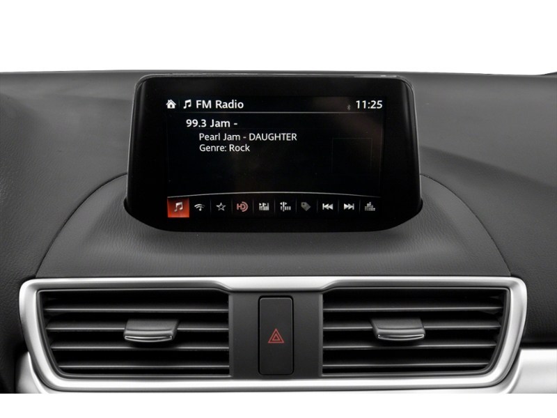 2018 Mazda Mazda3 Sport GS Manual Interior Shot 2