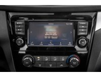 2023 Nissan Qashqai AWD SV CVT Interior Shot 2