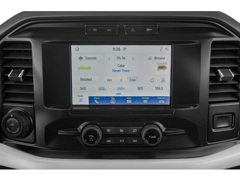 2022 Ford F-150 XLT 4WD SuperCrew 5.5' Box Interior Shot 2