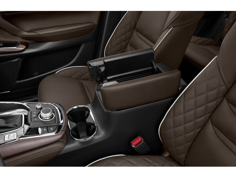 2022 Mazda CX-9 Signature AWD Interior Shot 7