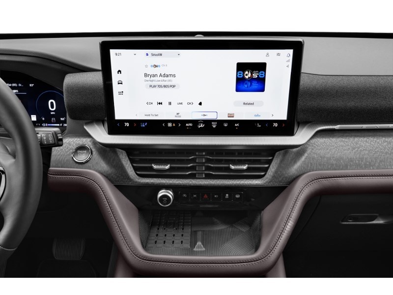2026 Ford Explorer Platinum | 4WD | LUX PKG | 21s Interior Shot 2