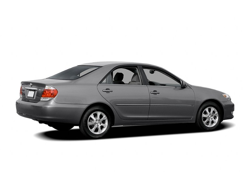 2006 Toyota Camry 4dr Sdn LE Auto Exterior Shot 2