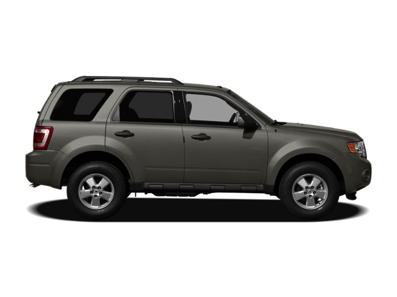 2010 Ford Escape FWD 4dr V6 Auto XLT Exterior Shot 16