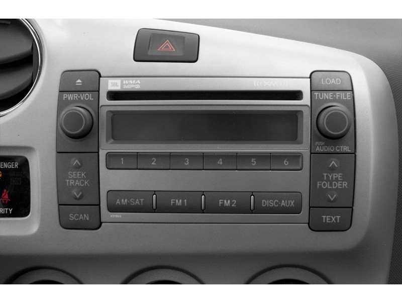 2010 Toyota Matrix 4dr Wgn Auto XR FWD Interior Shot 2
