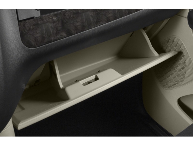 2011 Dodge Grand Caravan 4dr Wgn SXT Interior Shot 3